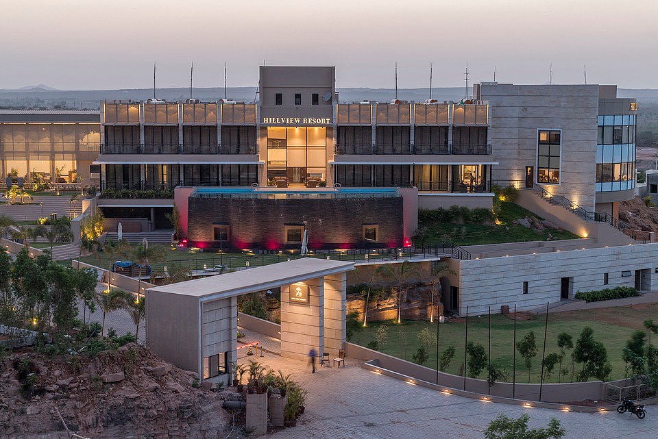 Hill View Resort