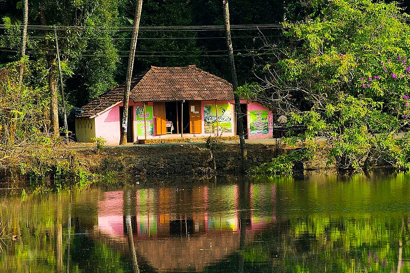 A village tea shop in Kerala