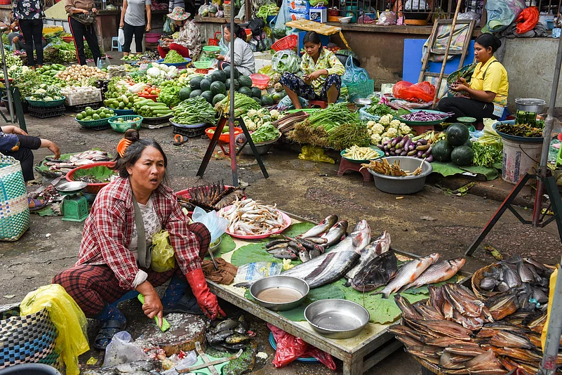 Woman selling fish in the market