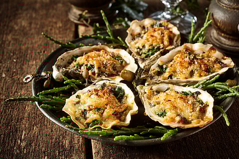 Oysters with cheesy gratin topping