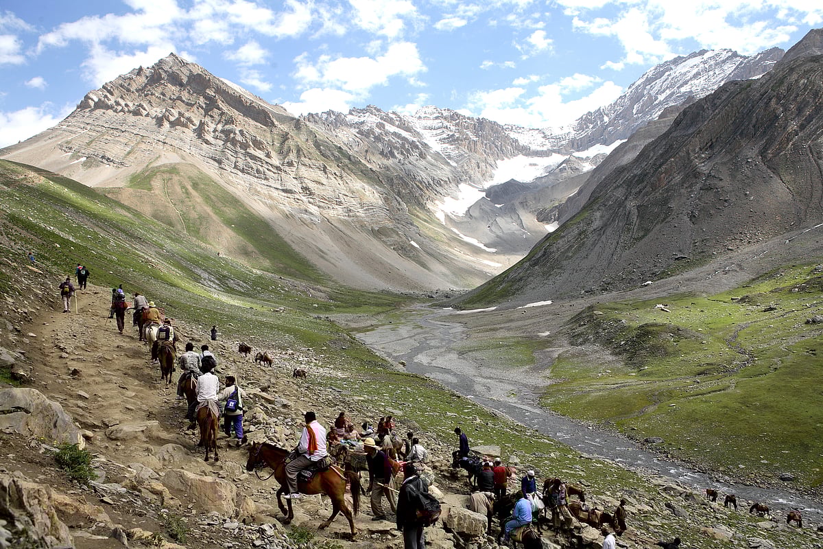 The length of the trek varies from 36 to 48 km 