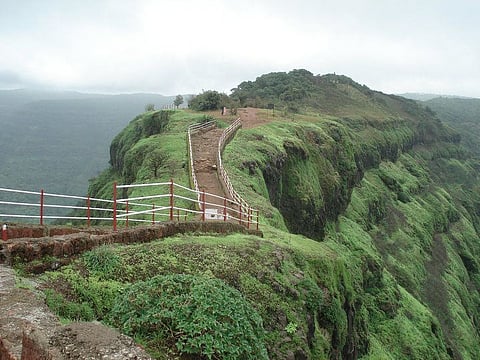 Mahabaleshwar has many walking trails