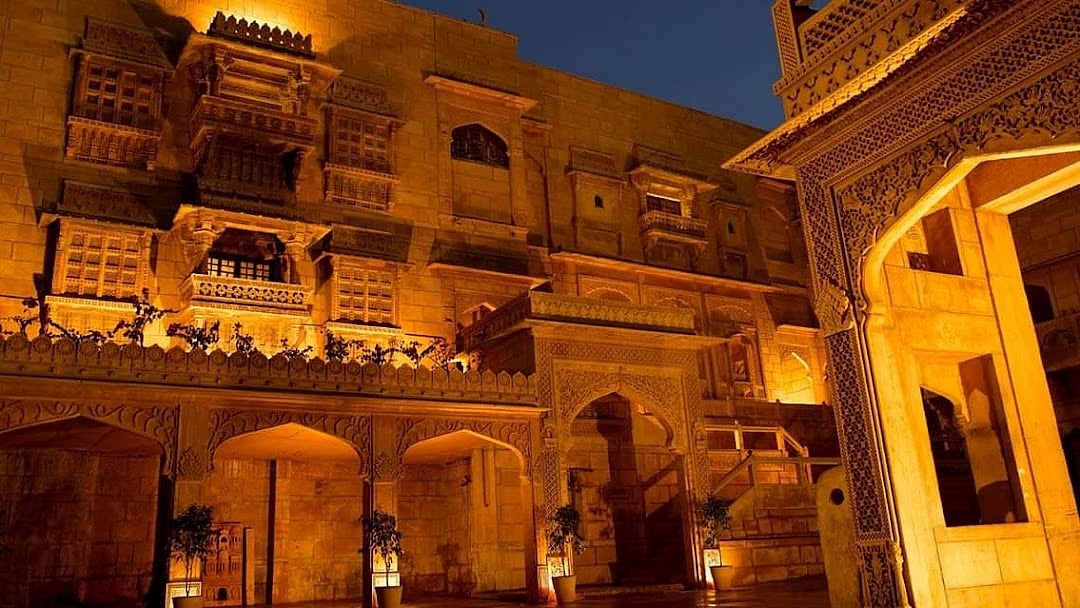 Narayan Niwas Palace