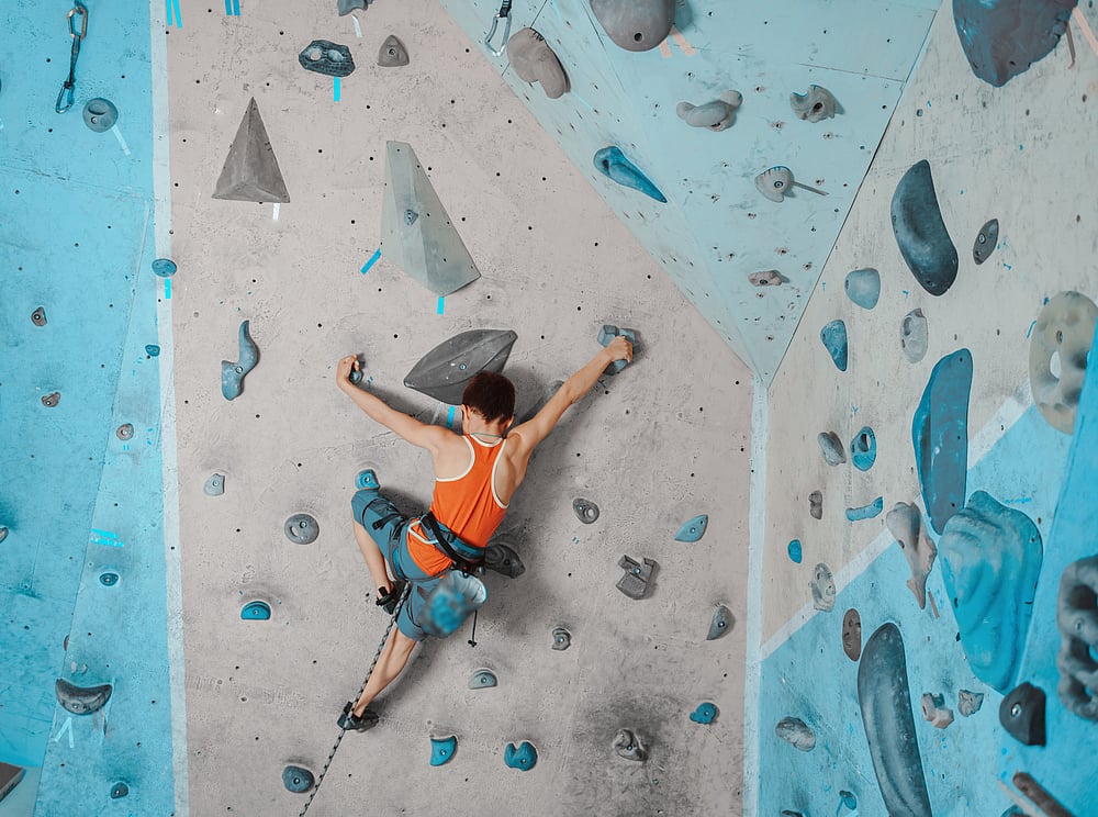 Shutterstock : Rock climbing keeps kids active