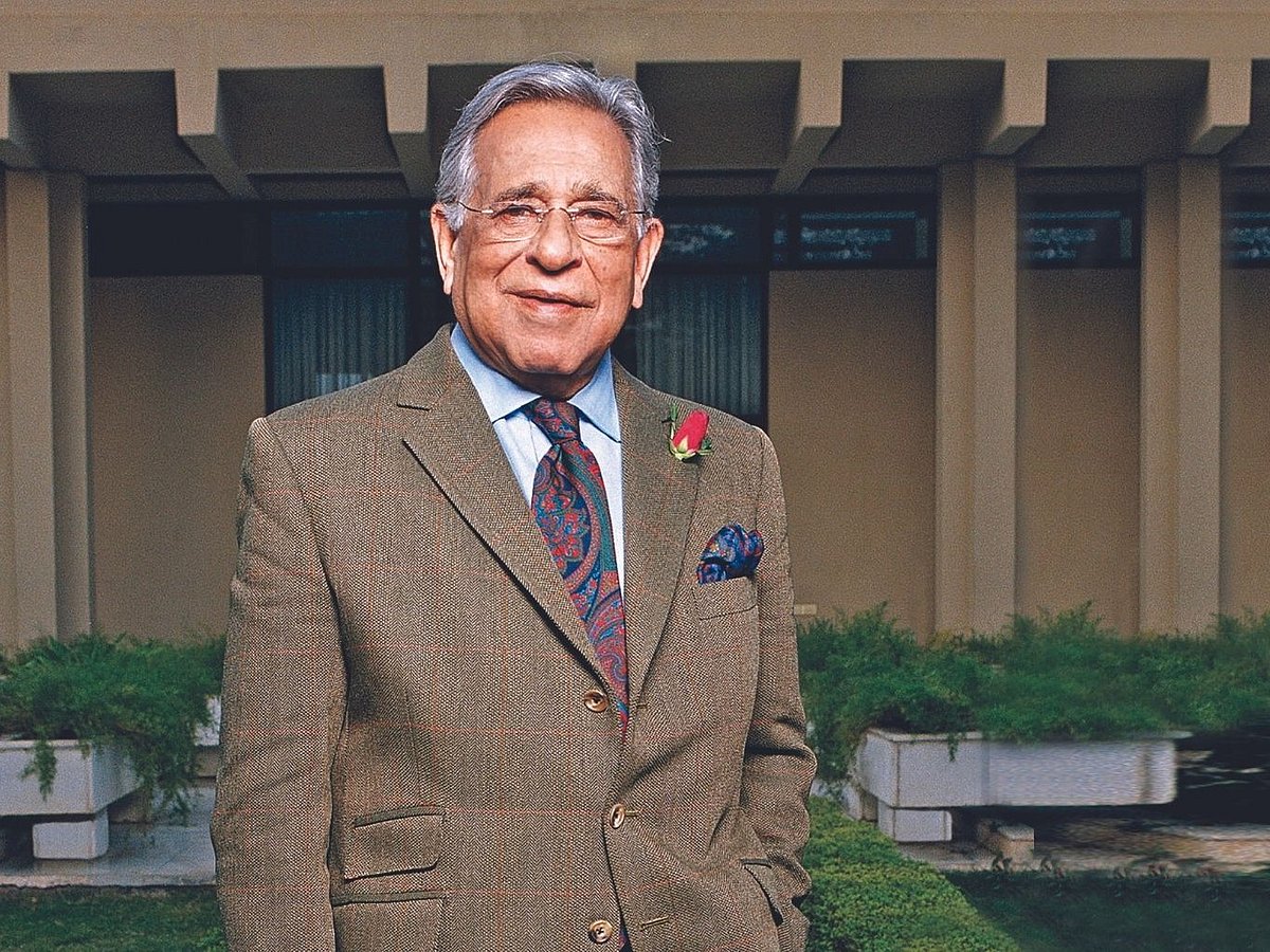 Official Website/Oberoi Hotels : Prithvi Raj Singh Oberoi, the Chairman Emeritus of The Oberoi Group