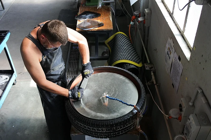 Glass artists working at Canberra Glassworks workshop