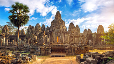 Shutterstock : Bayon temple, Angkor Wat, Cambodia