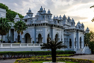 Shutterstock : Falaknuma Palace