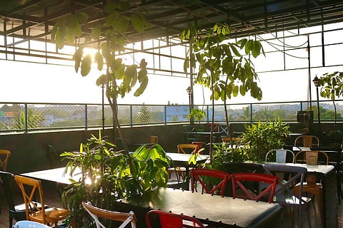 Brooks and Bonds, Koramangala