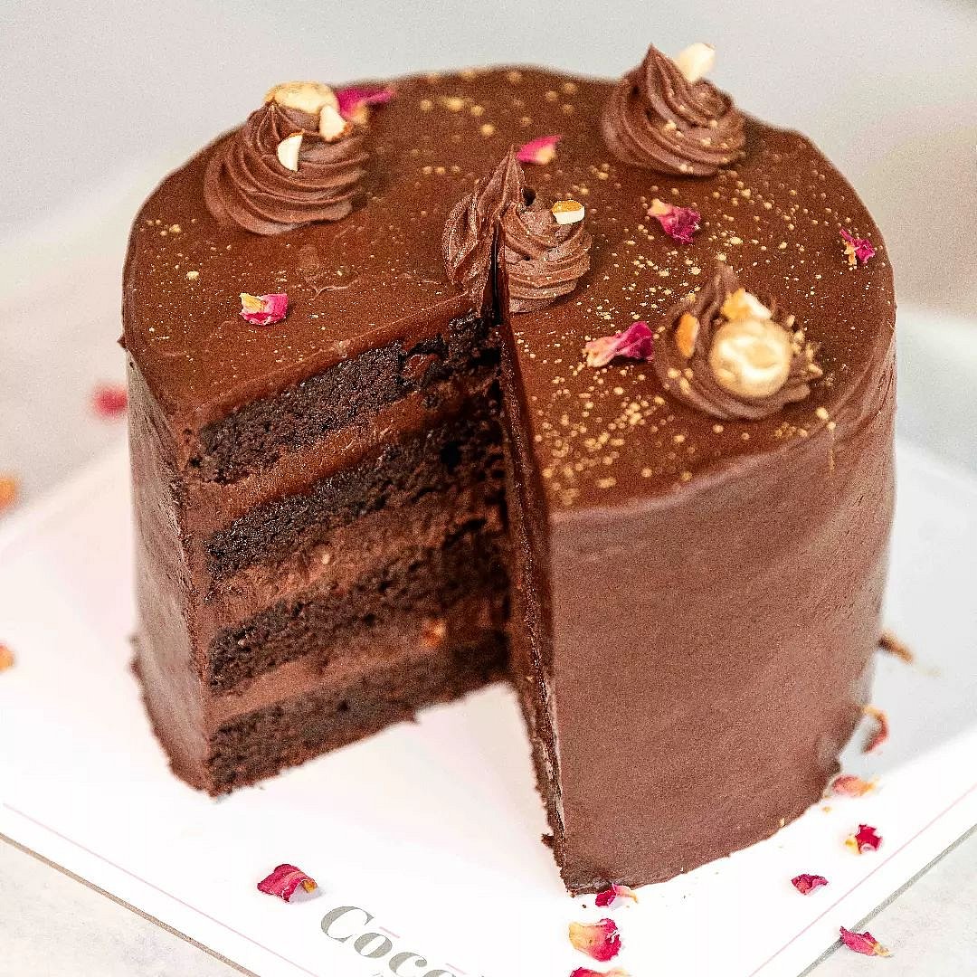 Gluten free, vegan chocolate cake