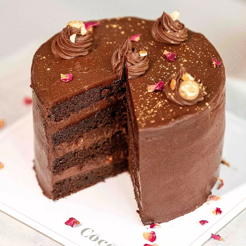 Gluten free, vegan chocolate cake
