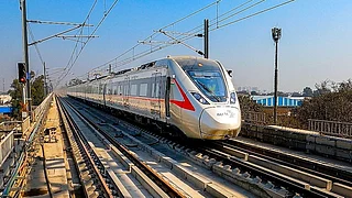 Wikimedia Commons : A Namo Bharat train