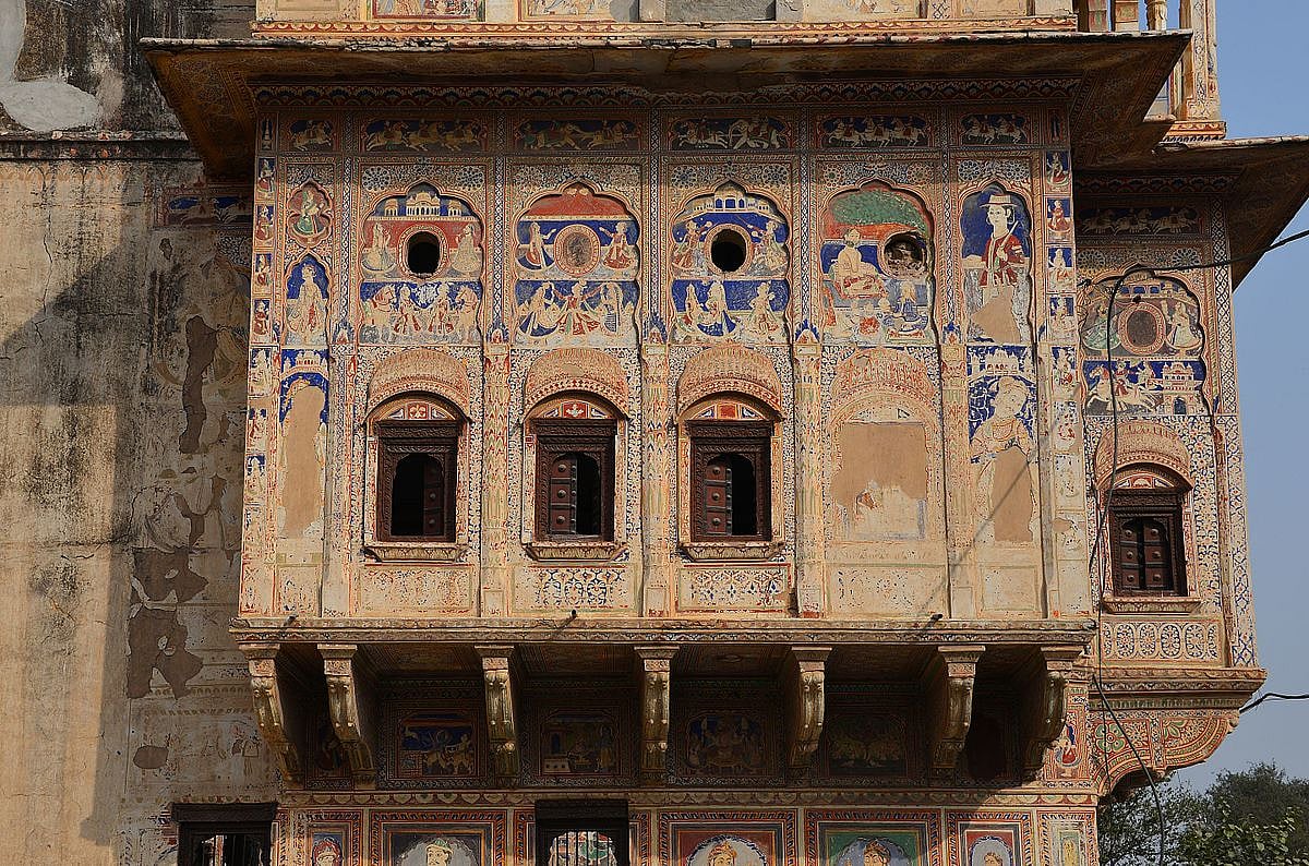 Go on an art trail in Mandawa
