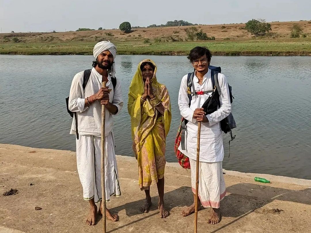 A glimpse of Raghus ongoing Narmada expedition