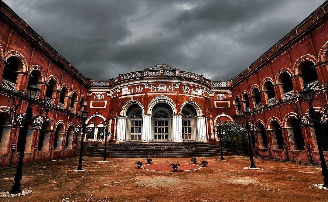 Itachuna Rajbari is located in Hooghly, about an hours drive from Kolkata