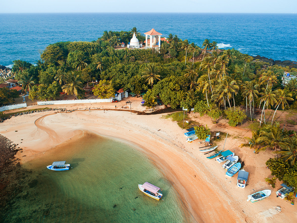 Unawatuna Beach