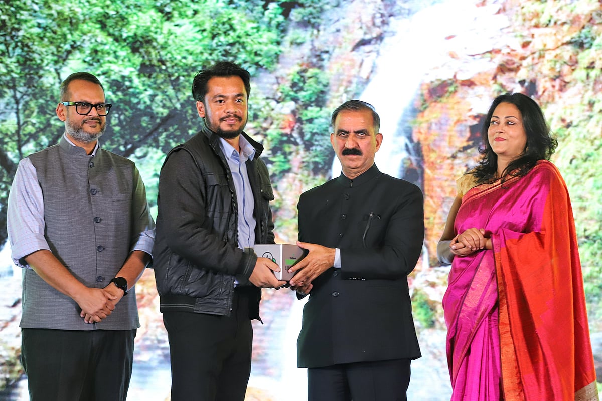 Hon’ble Chief Minister of Himachal Pradesh Shri Sukhvinder Singh Sukhu, CEO, Outlook Group Indranil Roy, and Outlook Traveller Editor Anindita Ghosh felicitated the winners
