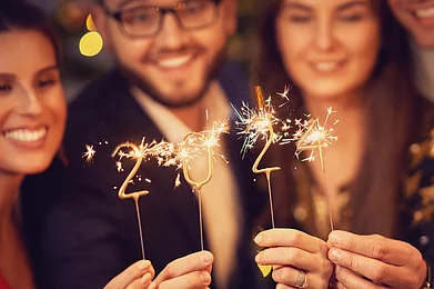 Shutterstock : Ring in to new year in style