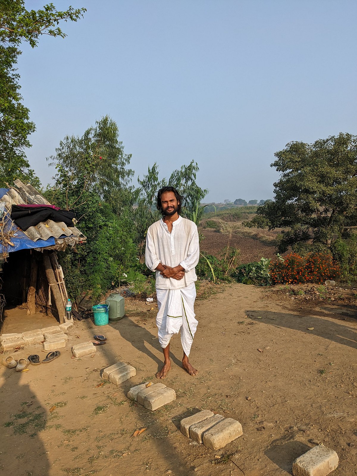 raghuraahi/Instagram : Raghu Raahi