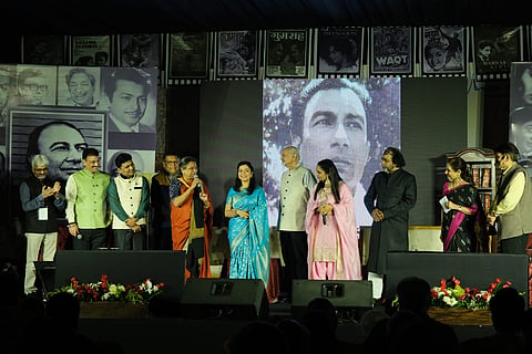 Musicians and storytellers worldwide mesmerise the audience with enthralling stories.