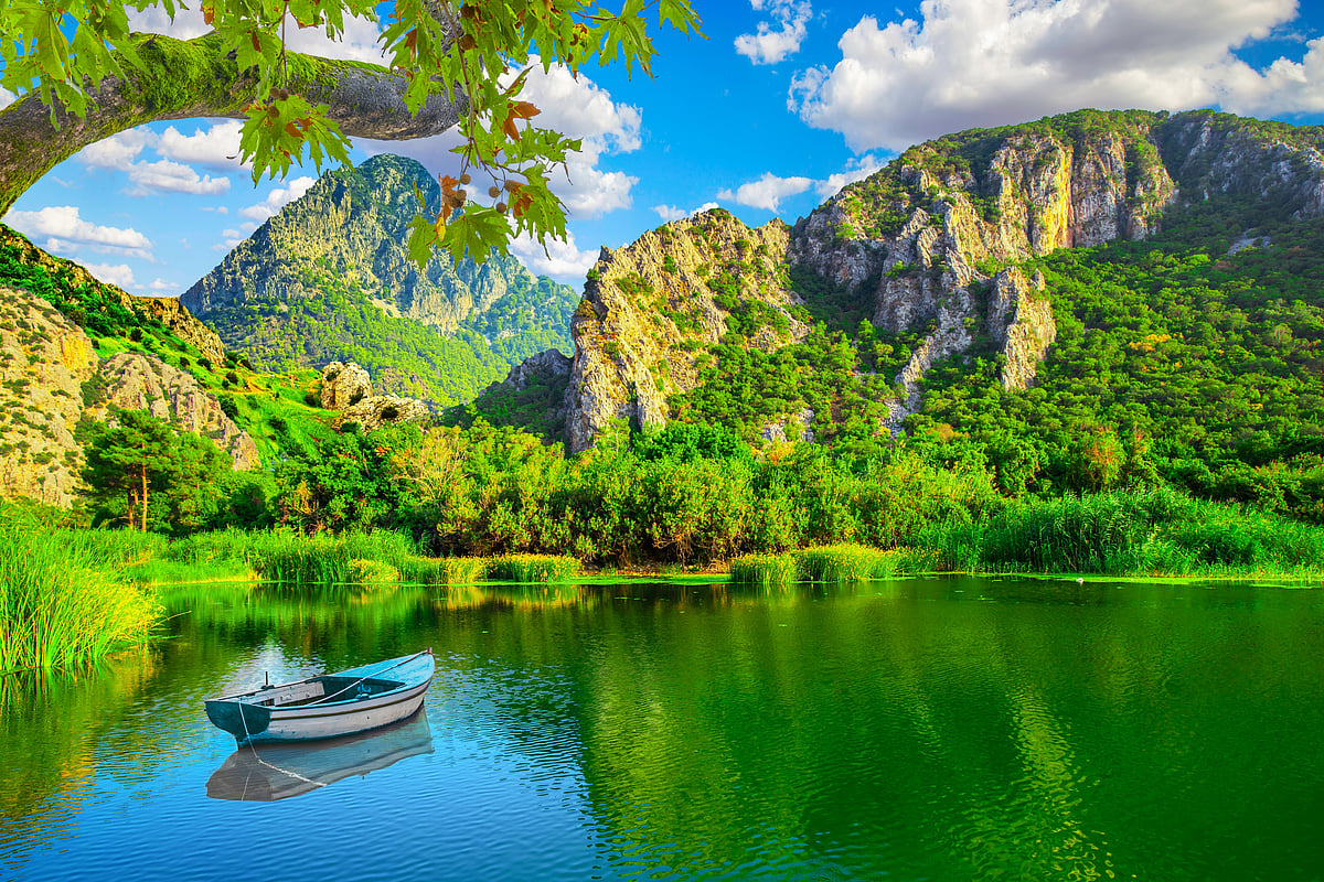 10-most-beautiful-lakes-around-the-world