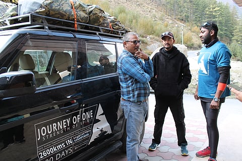 Rency with his backup team