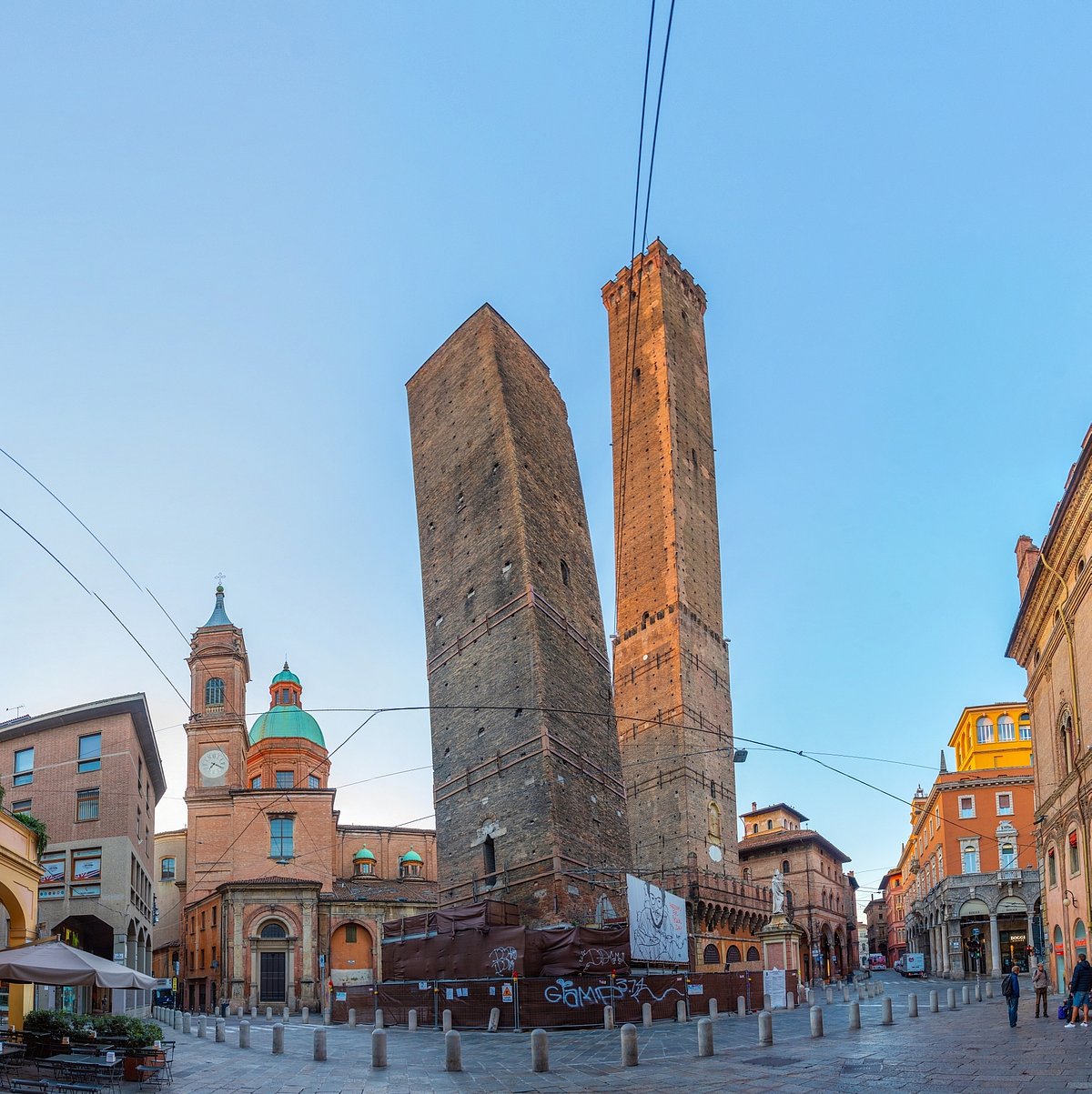 A 16 ft high metal barrier will be erected around the tower