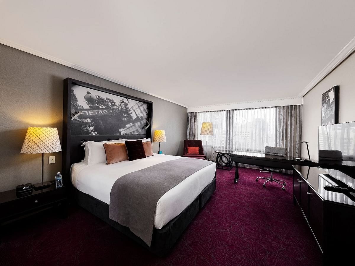 A luxury room in Sofitel Brisbane Central