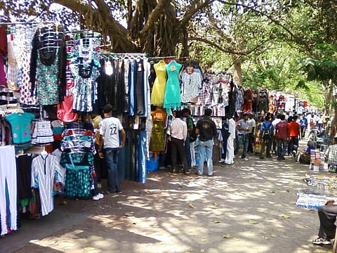 From college-goers to office executives, everyone loves to shop at Fashion Street