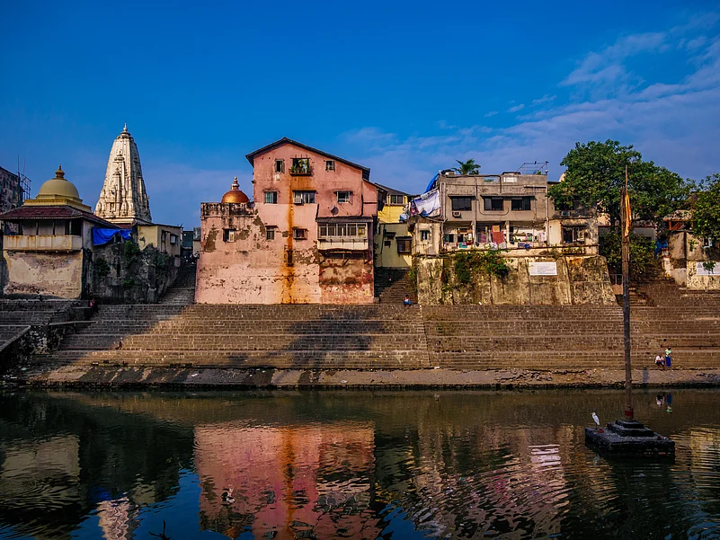 Banganga Tank is surrounded by several temples