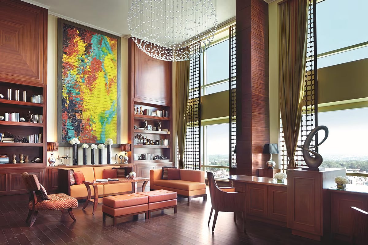 The lounge speaks of artsy choices