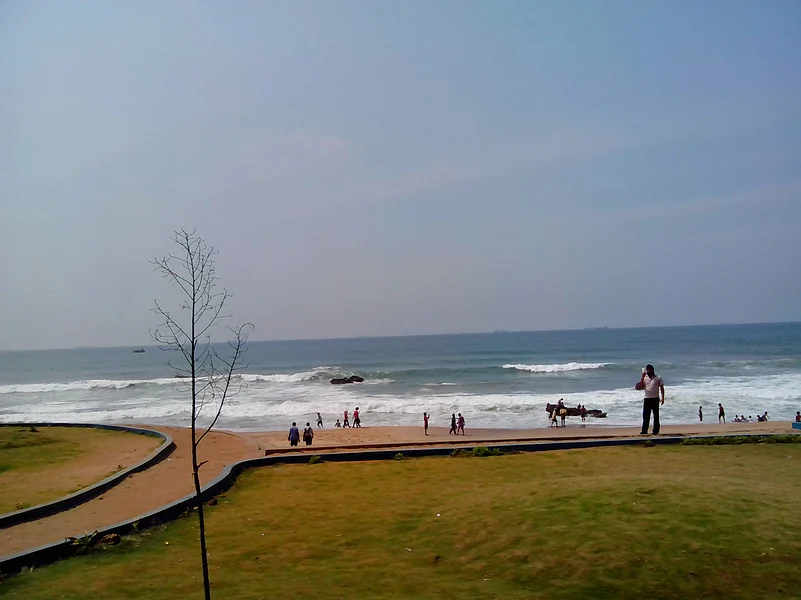 Visakhapatnams Andhra Art and Craft Hotel is beside RK Beach