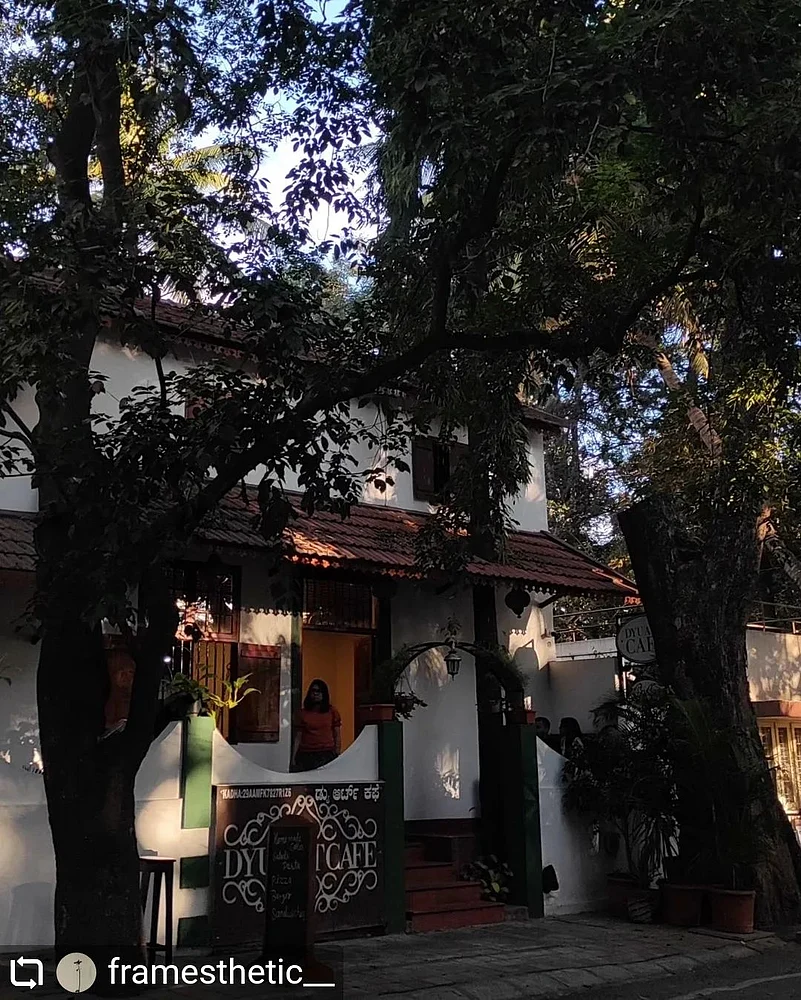 Dyu Art Cafe offers a serene space