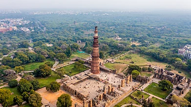 Shutterstock : Qutub Minar