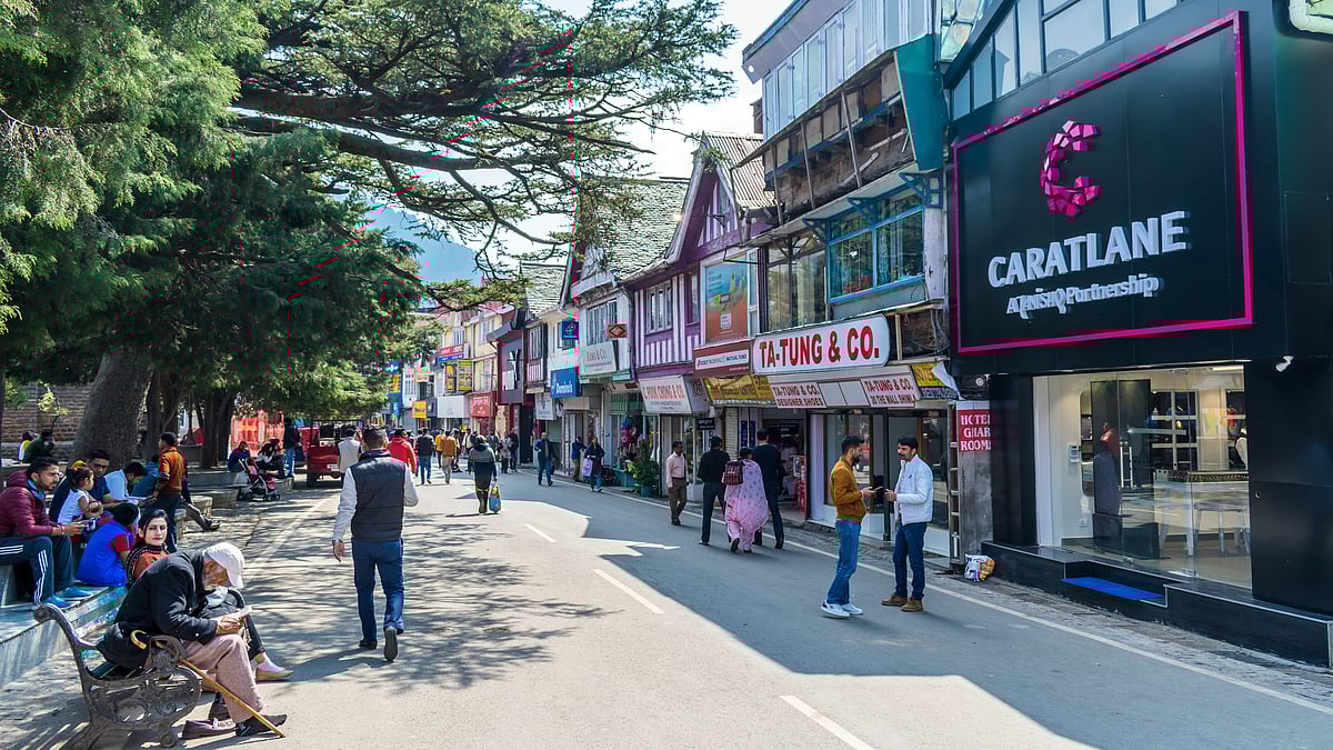Mall Road is a major hangout point and shopping hub in Shimla