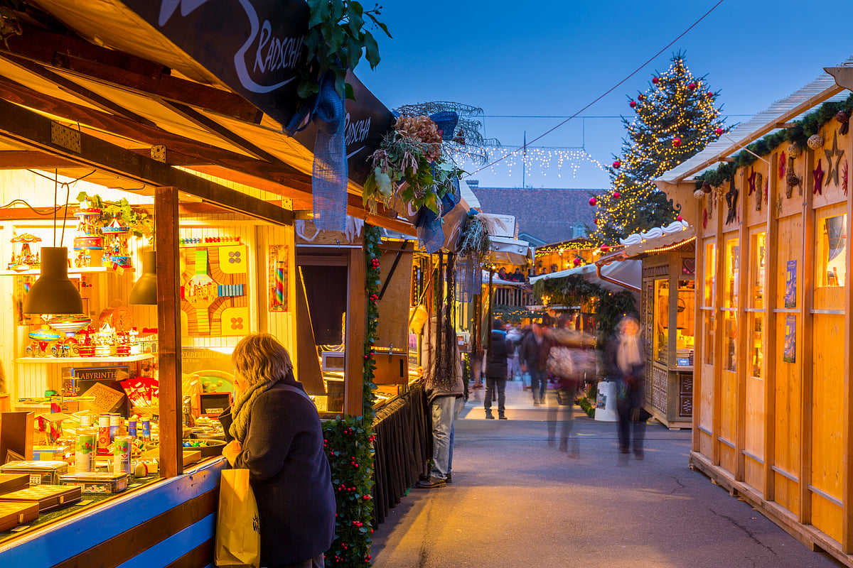 Christmas Market on Waisenhausplatz, Bern