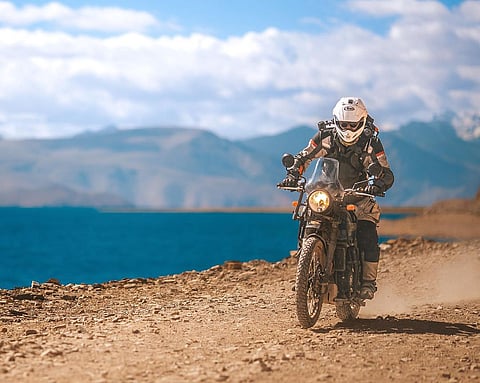 Rai riding in Tso Moriri