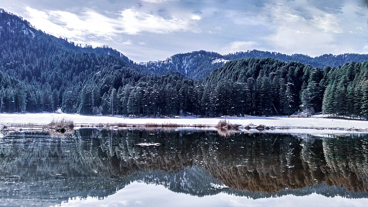  Khajjiar valley and lake covered with snow