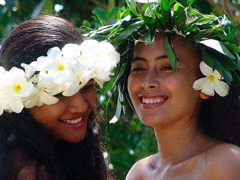 Participants can learn how to make Polynesian ‘Para’ flower crown like the one here at the artcraft workshops. 