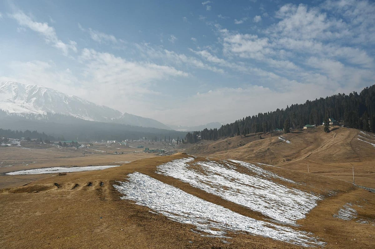 Dry spell of 2024 in Gulmarg
