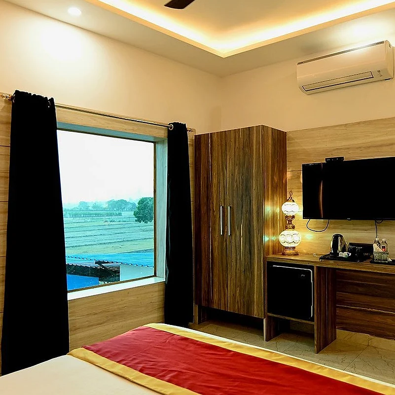 Royal Heritage Hotel And Resort