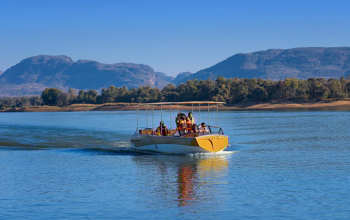 A boat safari while staying at Denwa Backwater Escapes is an exhilarating activity