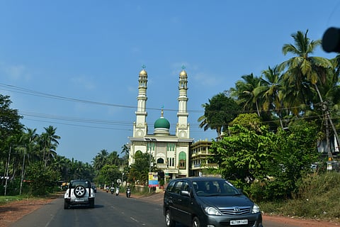 A mosque on the Kerala highway