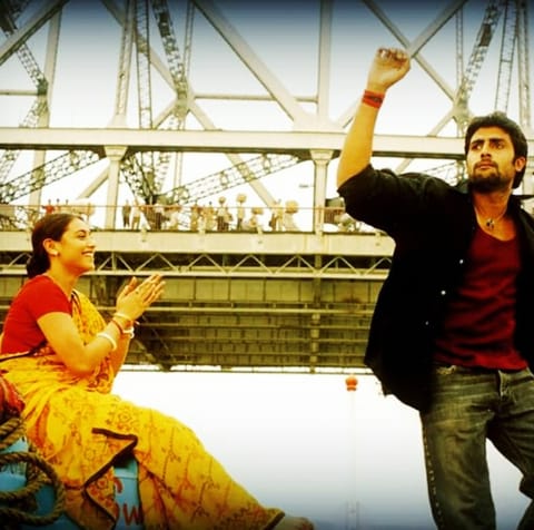 A scene set in the backdrop of Howrah Bridge