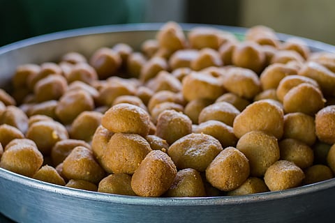 Rosogollas made of nolen gur 