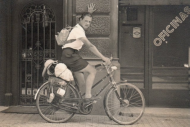 Dervla Murphy cycling in Barcelona