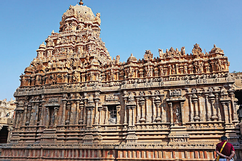 Exquisite carvings on the exterior walls of the Brihadisvara temple in Thanjavur