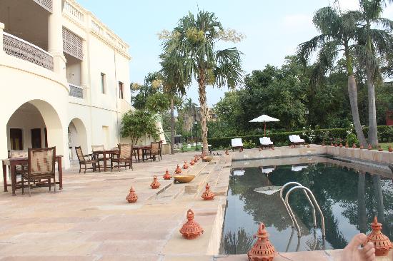 Queen Elizabeth had once stayed at the Taj Nadesar Palace