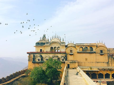 Bala Qila stands atop a mountain