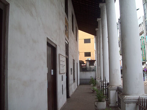 Dutch Period Museum, a collonaded building with maps, crockery, furniture and other paraphernalia connected to the colonizers